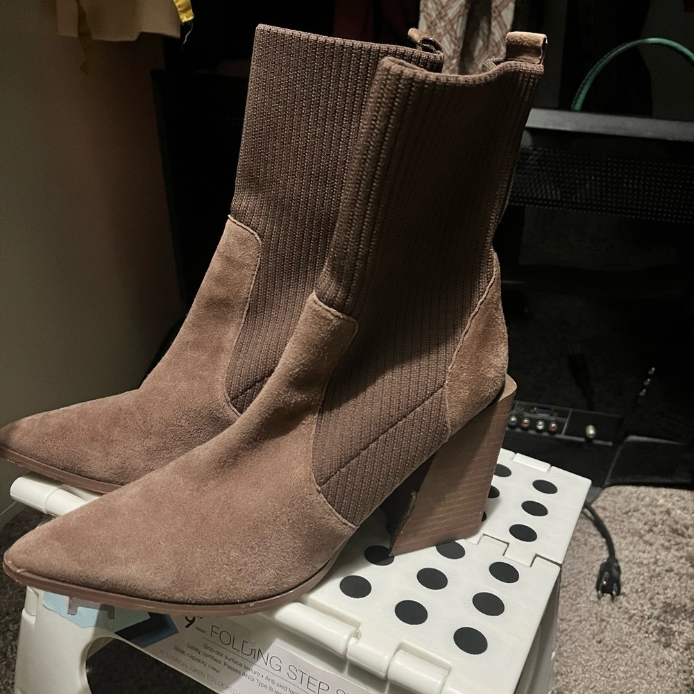 Steve Madden Chocolate Heeled Boots - Picture 4 of 9